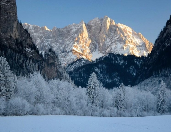 В Австрии альпинист при загадочных обстоятельствах превратился в лед