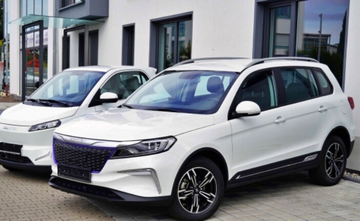 Китайские электромобили Dorcen замаскировались в Германии под стартап