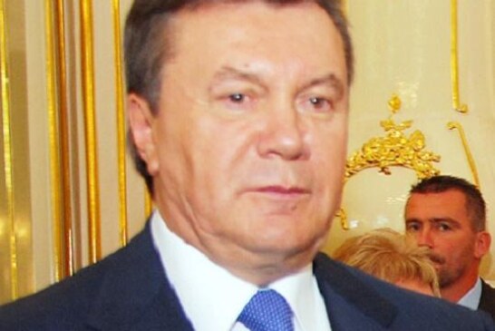 Виктор Янукович попросил суд позволить ему участвовать в заседании по его делу