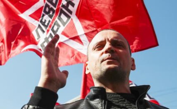 В Москве активисты Левого фронта провели пикеты, требуя выплат для пострадавших от COVID-19