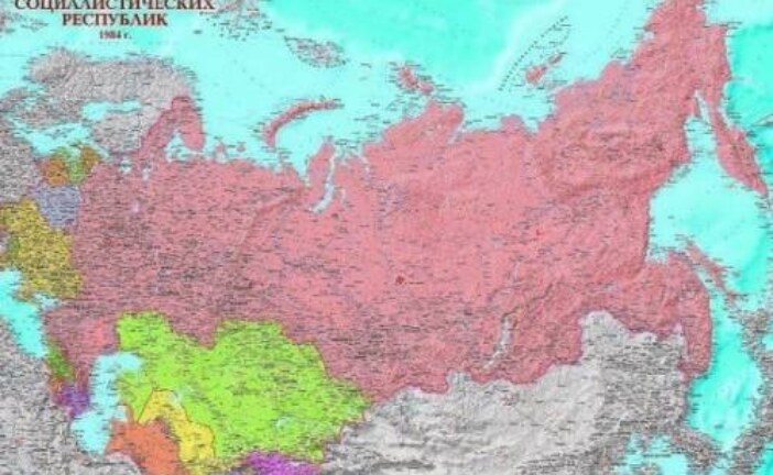 Беловежская пуща спасла Россию от развала: страна вместо швейцарского сыра