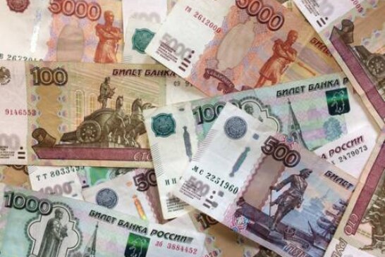 Рублю грозит новый обвал: виноваты Навальный, Байден и баррель