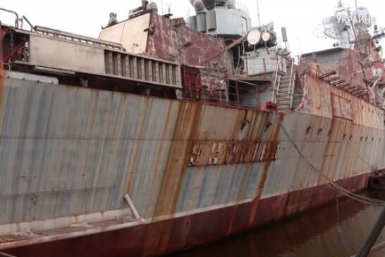 В Сети невесело пошутили о судьбе злополучного крейсера «Украина»