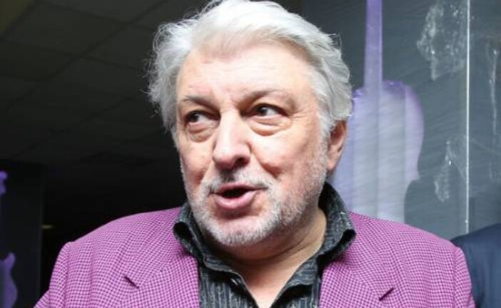 Вячеслав Добрынин рассказал, как Пугачева с его песней  выиграла «Орфей»