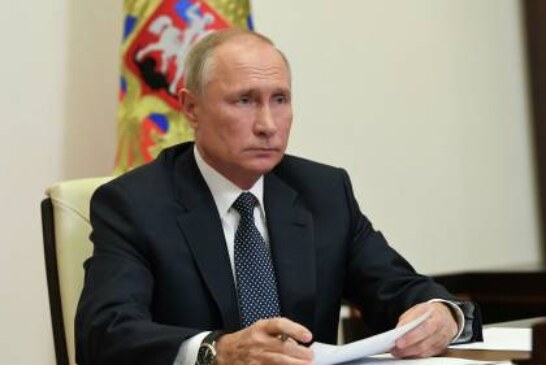 Путин поручил внести законопроект о поддержке производителей каучука