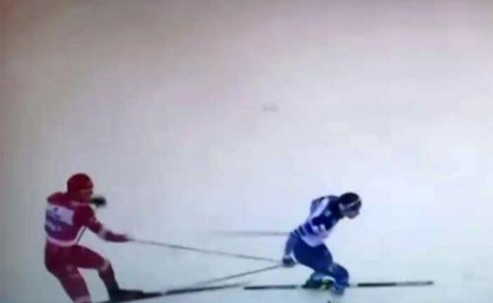 Скандал на лыжном Кубке мира: россиянин Большунов сбил соперника