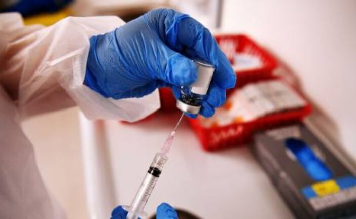 Греческий депутат назвал сертификаты вакцинации апартеидом
