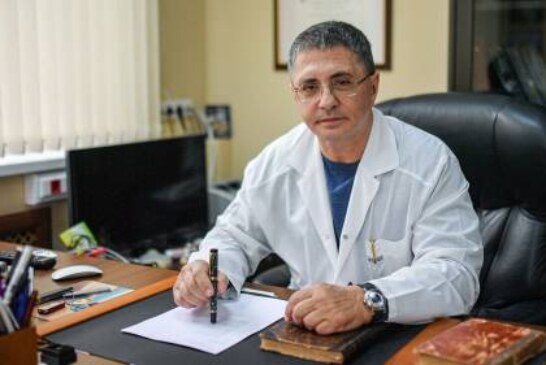 Мясников назвал срок начала третьей волны коронавируса в России