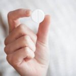 Регулярный прием аспирина до 70 лет снижает риск развития колоректального рака