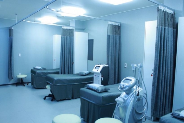 Австралийку напугало жуткое "существо" в больничной палате