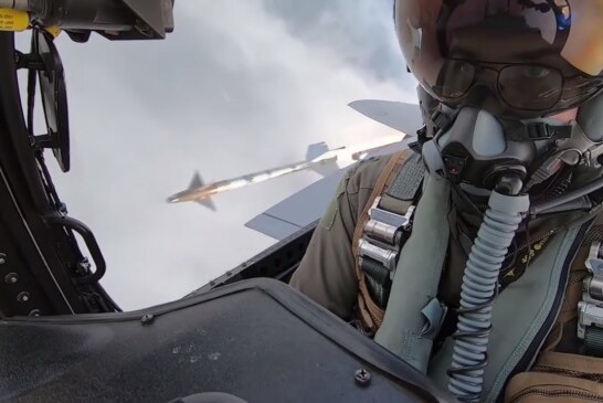 Пуск ракет глазами пилота с истребителя F-15 Eagle ВВС США показали в Сети