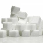 Россиянам предрекли несладкую жизнь: впереди — дефицит сахара