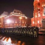 Генерал ФСБ заявил, что одними заграждениями с  протестами не справиться