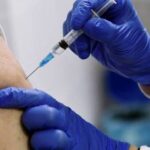 Во Франции переболевшим COVID-19 дали рекомендации по прививкам