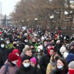Движение «Наши» адаптируют под митинги Навального