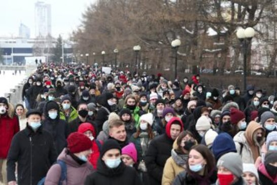 Движение «Наши» адаптируют под митинги Навального