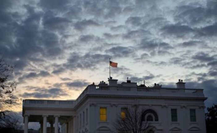 Белый дом захотел ввести больше санкций против России