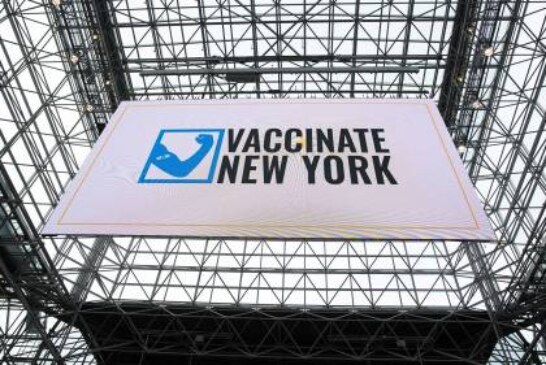 В штате Нью-Йорк 23 человека умерли после вакцинации от COVID-19