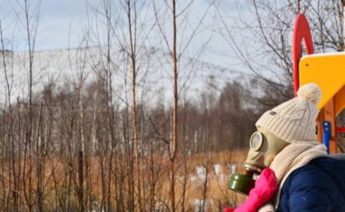 Дачников из Петербурга травят газами: полигон превратил жизнь в ад