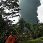 Число пострадавших при пожаре на НПЗ в Индонезии достигло 28 человек