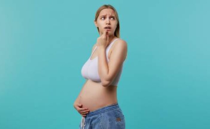Ожирение и высокий сахар связали с высоким риском осложнений во время первой беременности