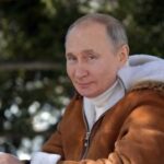 «Надо было пригласить Байдена»: британцев восхитил отдых Путина в тайге