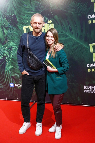 Денис Шведов: «Вернувшись с «Последнего героя», спросил у жены, что происходит» | StarHit.ru