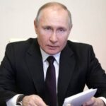 Индексация пенсий, помощь детям: названы возможные «подарки» из послания Путина