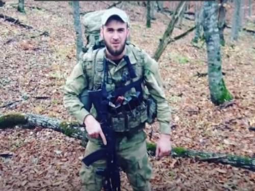 СМИ: родных рассказавшего о казнях в Чечне экс-полицейского задержали