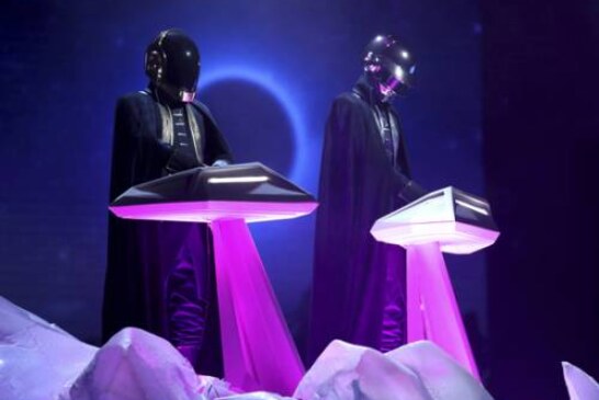 Тимур Родригез и Jukebox Trio почтили память легендарных Daft Punk мини-трибьютом