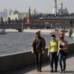 В Кремле разъяснили, как рассчитают зарплату в майские праздники