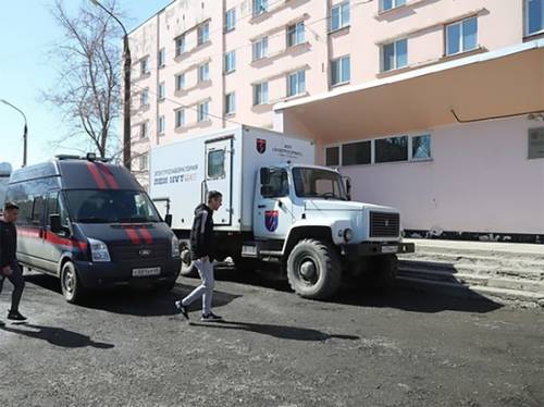 Учащихся сахалинского вуза, где погибли студенты, решили поселить в хостелы