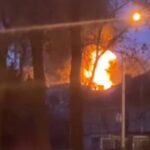 Украину заподозрили в поджоге крупной военной базы в Донецке