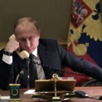 Путин обсудил с Болсонару поставки вакцины «Спутник V»