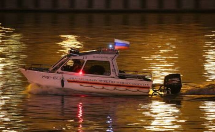 В Москве спасли тонувшую в реке женщину