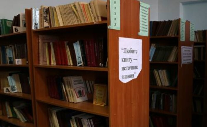 Библиотекарей отправят в села: за это им станут доплачивать