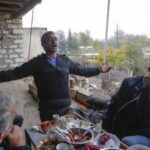 Жизнь и зарплаты в Армении: массово бегут работать в Россию