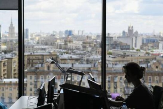 Опрос показал, сколько россиян хотят вернуться в офис после пандемии