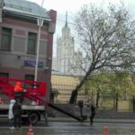 Власти Москвы рассказали о последствиях урагана в городе