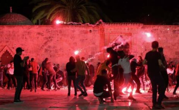 Число пострадавших в Иерусалиме палестинцев достигло почти 300 человек