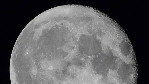 Луна подошла к Земле на минимальное расстояние