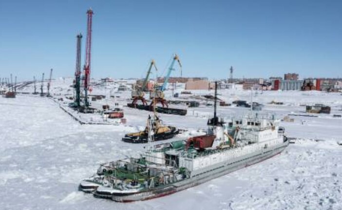 Командующий Северным флотом заявил об особых правах России на Севморпуть