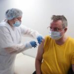 «После вакцинации нет антител»: врач объяснил проблему