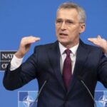 Генсек НАТО договорился с Байденом «сдерживать» Россию