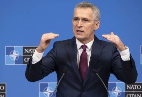 Генсек НАТО договорился с Байденом «сдерживать» Россию