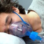 Подросткам с COVID-19 госпитализация требуется в 3 раза чаще нежели с гриппом