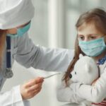 Большинство детей переносит COVID-19 легче гриппа — исследование