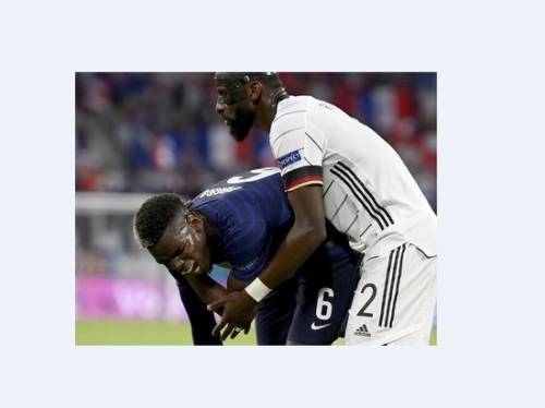 Футболист сборной Германии укусил Погба в матче Евро-2020