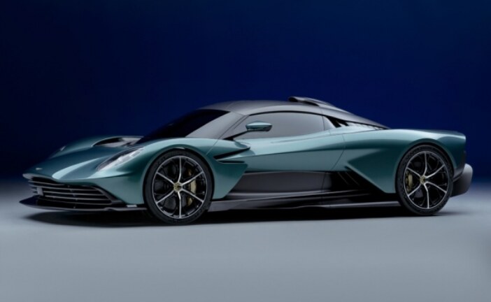 Aston Martin рассекретил суперкар Valhalla: 950-сильная установка и 2,5 секунды до «сотни»