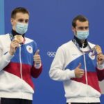 Все оттенки Олимпиады: Бондарь и Минибаев вместе прыгнули в бронзовую воду